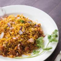 Samosa Chaat (Vegan ) · Extremely flavorful most popular street snack foods in India triangular crispy potato patty ...