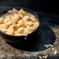 Kids Signature Mac & Cheese · 460 Cal. Tender shell pasta in a blend of rich cheeses including our tangy aged white chedda...