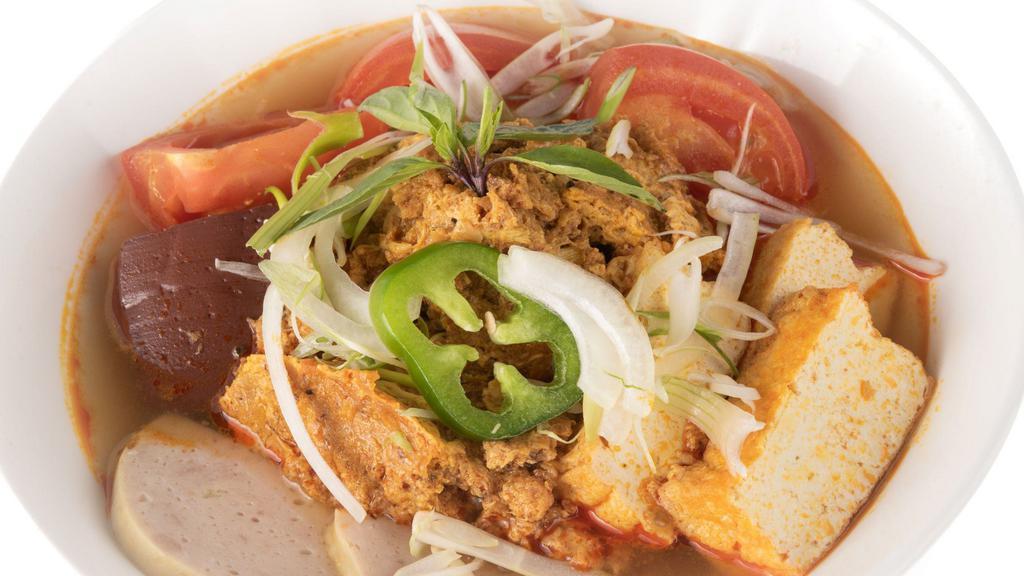 19. Bun Rieu · Vermicelli w/ Crab paste, tomato soup