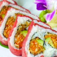 Sweet Heart · In: spicy tuna, avocado, crunch,out: tuna. With sauce