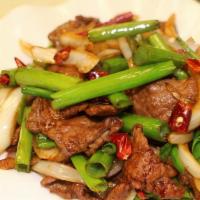 .1 Mongolian Beef（蒙古牛） · Spicy.