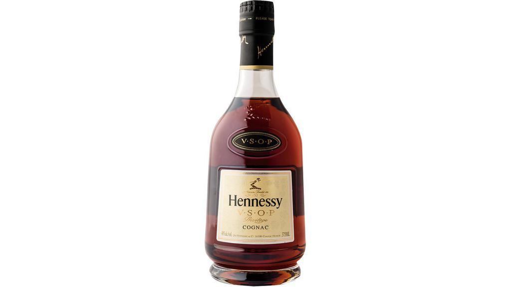 Hennessy VSOP (375 ml) · Hennessy V.S.O.P Privilège is a well balanced cognac, the expression of 200 years of Hennessy craft. The fruit of nature’s uncertainties, this unique blend has tamed the elements to embody the original concept of cognac. Each sip reveals new facets of its personality. The savoir-faire of the Maison of Hennessy is fully expressed in this balanced cognac: the selection of eaux-de-vie, aging and assemblage. A cognac of remarkable consistency and vitality, Hennessy V.S.O.P Privilège conveys all of the savoir-faire of the Hennessy master blenders who have ensured the continued success of this harmonious assemblage for 200 years.