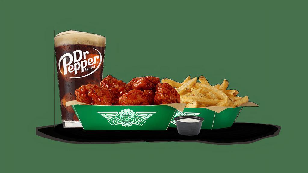 Medium 8 Pc Wing Combo · 8 Boneless or Classic (Bone-In) wings with up to 2 flavors, regular fries or veggie sticks, 1 dip and a 20oz drink