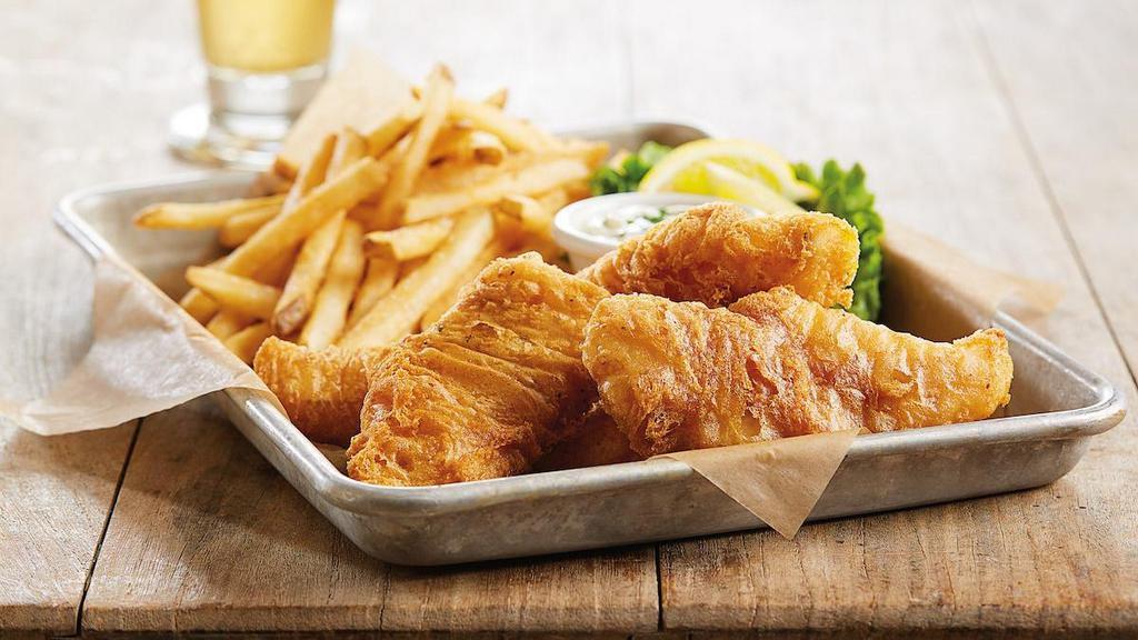Bj'S Brewhouse Blonde® Fish 'N' Chips · Lightly fried cod fillets | BJ’s Brewhouse Blonde® beer batter | fries | housemade tartar sauce