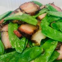 Smoked Pork Slices with Sweet Beans荷兰豆炒腊肉 · 
