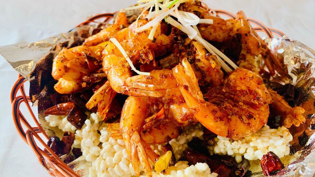 Shrimps with Crispy Rice Cracker特色锅巴虾 · 