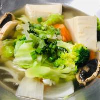 J16 Kang Jued Soup · Napa cabbage, fresh tofu, mushroom, and bean thread noodles.