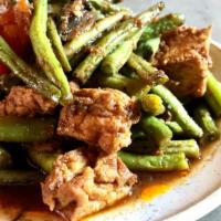 J19 'Prik Khing'' String Beans · String beans with tofu chili curry paste, mushroom, and red bell.