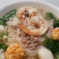 15. Beef Combo Rice Noodle Soup Lunch · Beef, shrimps, and meat balls, green onion, cilantro, fried gallic, and bean spout.