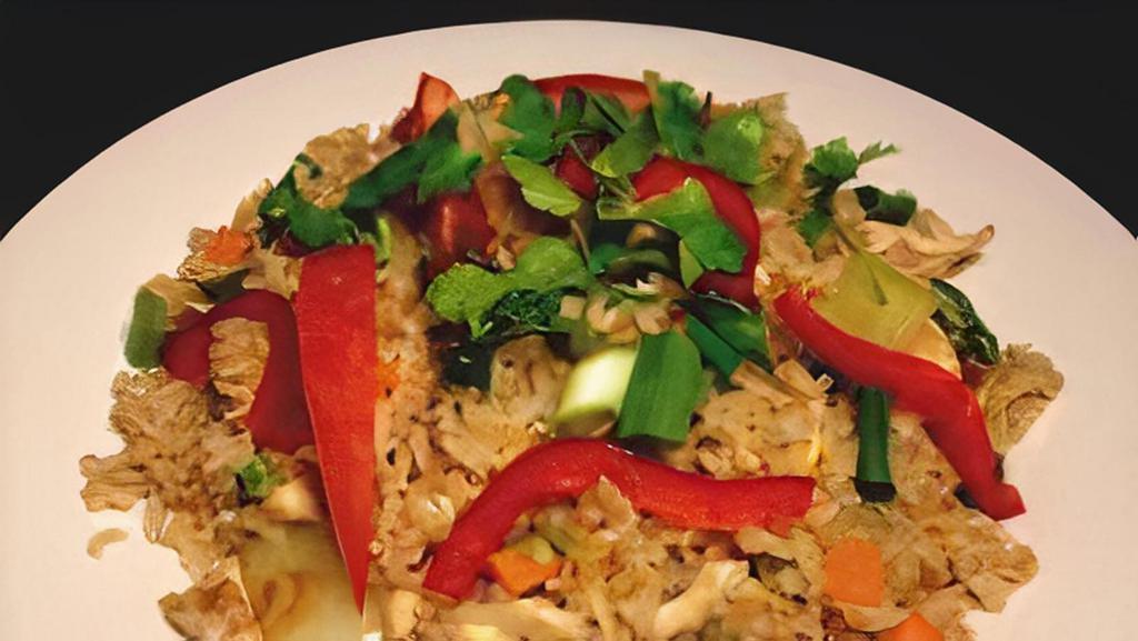 Thai Fried Rice Lunch · Pan fried rice with choice of meat, egg, garlic, onion, mixed vegetables, tomato and cilantro.