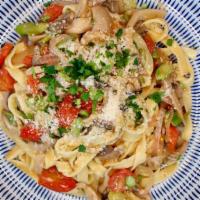 Delizia · Homemade Fettuccine pasta, with Oyster mushrooms, fresh asparagus, cherry tomato, shallots, ...