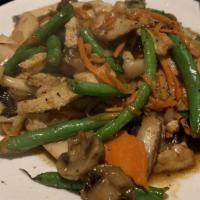 Three Mushrooms ‘n’ Green Bean · A special treat of exotic mushrooms, green bean, organic carrot, tofu.