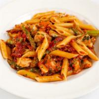 Catering Penne Fantasia · Chicken breast, sun-dried tomato, asparagus, touch of cream.