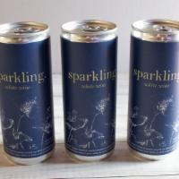 West & Wilder Sparkling White Wine, can · CRISP. ELEGANT. REFRESHING.
This crisp sparkling white is sunshine in a can. The lively gree...