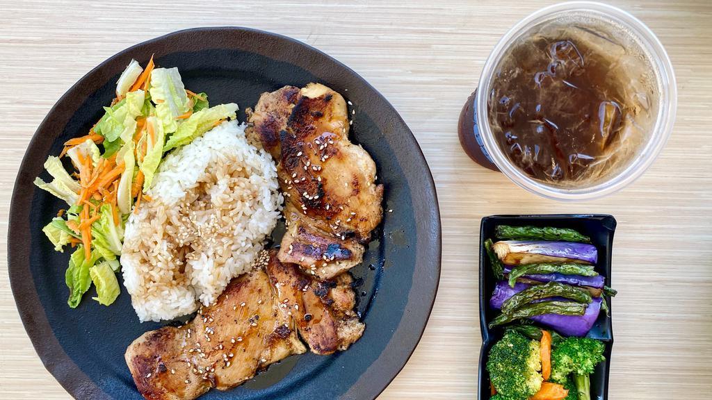 Chicken Teriyaki Rice 照燒雞飯 · Grilled boneless chicken cutlet topped with house special teriyaki sauce over the rice and served with steamed vegetables.