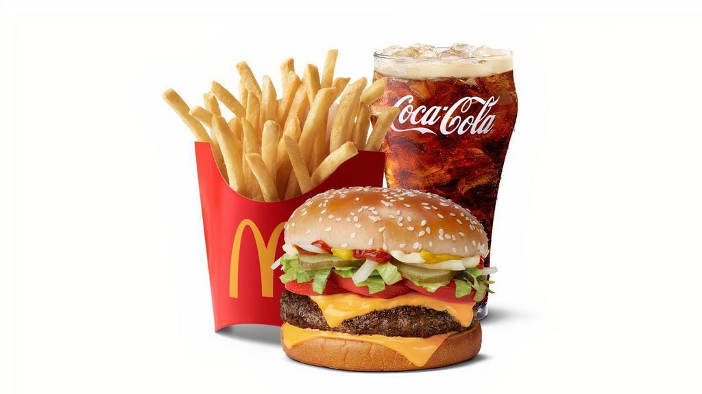 Quarter Pounder With Cheese Deluxe Meal · 