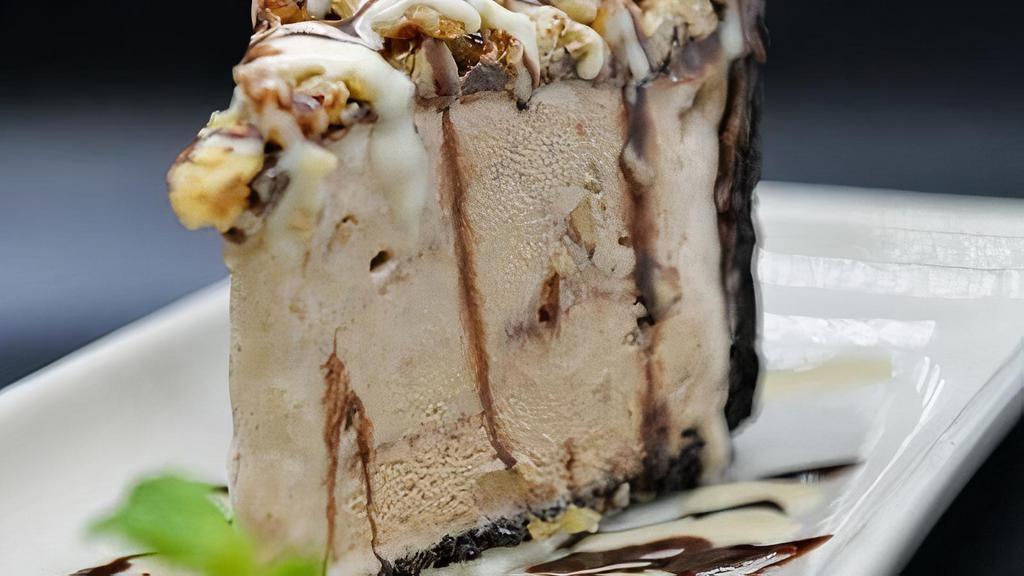 Massimo's Mudd Pie · Mocha Almond Fudge Ice Cream with an Oreo Cookie Crust topped with Walnuts and Fudge