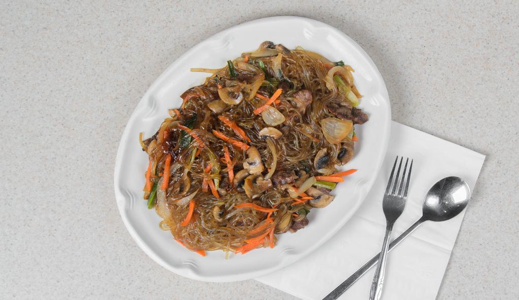 49. Jab Chae · Fried clear noodles with beef and vegetables.