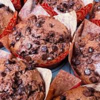 Double Chocolate Chip Muffin (Vegan) · One double chocolate chip muffin.

🌱 Plant-based
✅ Free of dairy, eggs, gluten, peanuts, so...