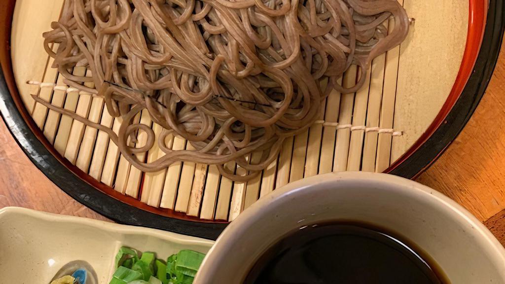 Su Ramen · Simple ramen noodles in broth (miso/tonkatsu/soy) Note that our miso uses walnuts.