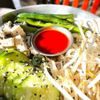The Gardener · Tofu, baby spinach, brown rice, gojuchang sauce,
green beans, bean sprouts, cucumber, sesame...