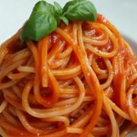 Homemade Spaghetti Marinara · garlic, tomato sauce, fresh basil.