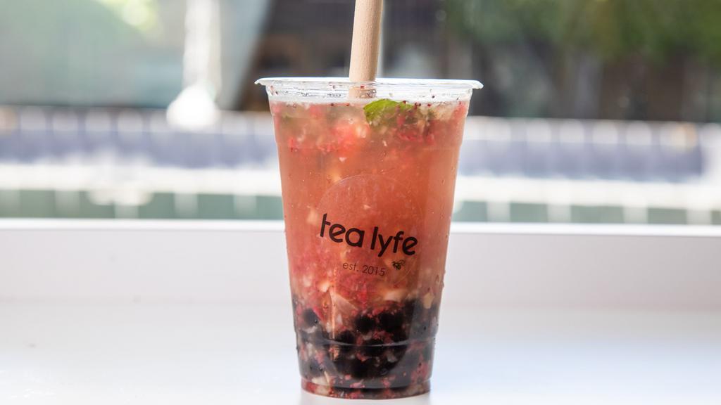 Strawberry Lychee Jasmine green  · Cold brewed loose leaf green tea (20 oz). Fresh lychee and strawberry fruit
