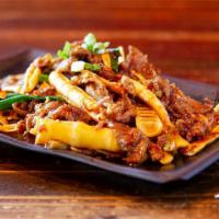 Stir Fried Lamb with Bamboo Shoot in Chef's Spicy Sauce/劍筍羊肉· · Spicy.