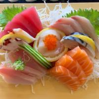 Sashimi Deluxe Combo · 15 Pc chef's choices: 3 Pc of five different fresh fishes.