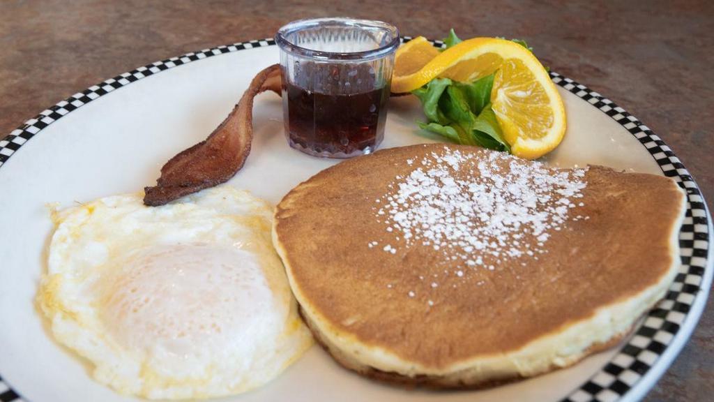 Cubs’ Bear Choice · 1 egg* PLUS — Choose one of the following:. 1 biscuit and gravy, or 1 pancake, or 1 piece of French toast, or 1 small waffle.. AND Choose from 1 piece of bacon or 1 sausage link.