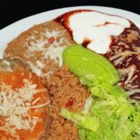 Plato Combo · 1-Chile Relleno and 1- Enchilada with a side of Rice and Beans, Your choice of Chicken or Ch...