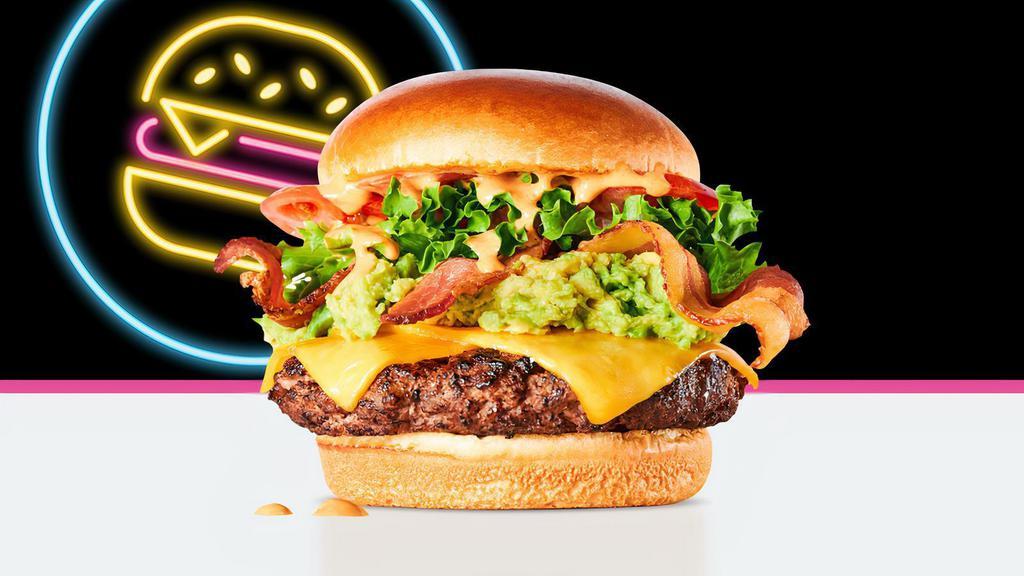 Club Burger · Burger, bacon, cheddar cheese, avocado, lettuce, tomato & Sriracha ranch dressing