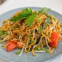 Garlic Noodles · wok fired egg noodles, shiitake mushrooms, tomatoes, thai basil, bean sprouts