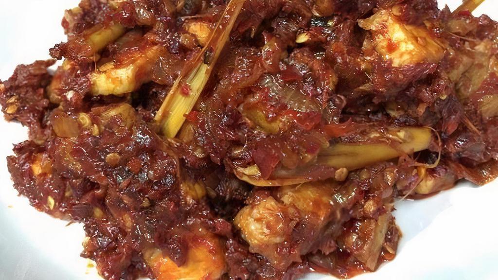 Sambal Beef · Sliced beef with fresh curry leaves, chilli paste