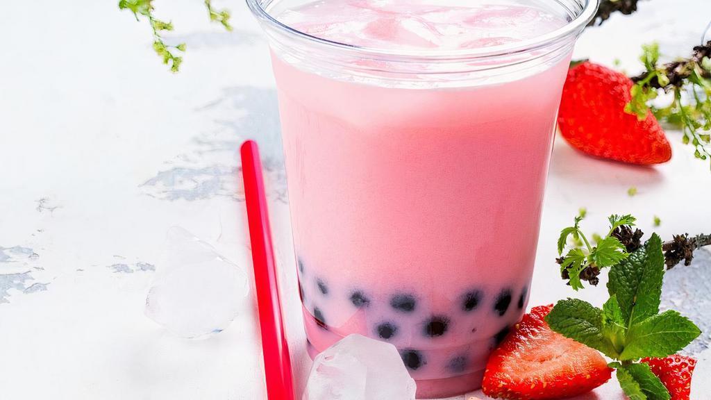 Strawberry love tea · Strawberry milk tea with non-dairy cream.