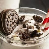 CC Smoothies · Cookies 'n cream with choice of vanilla or mint and non-dairy milk. No added sugar