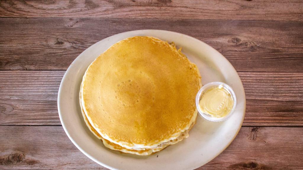 Full Stack · 3 pancakes. Served with butter and syrup.