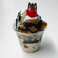 One scoop Sundae · Make complete dessert with Scoop of Ice Cream, and variety of topping. topped with whipped c...