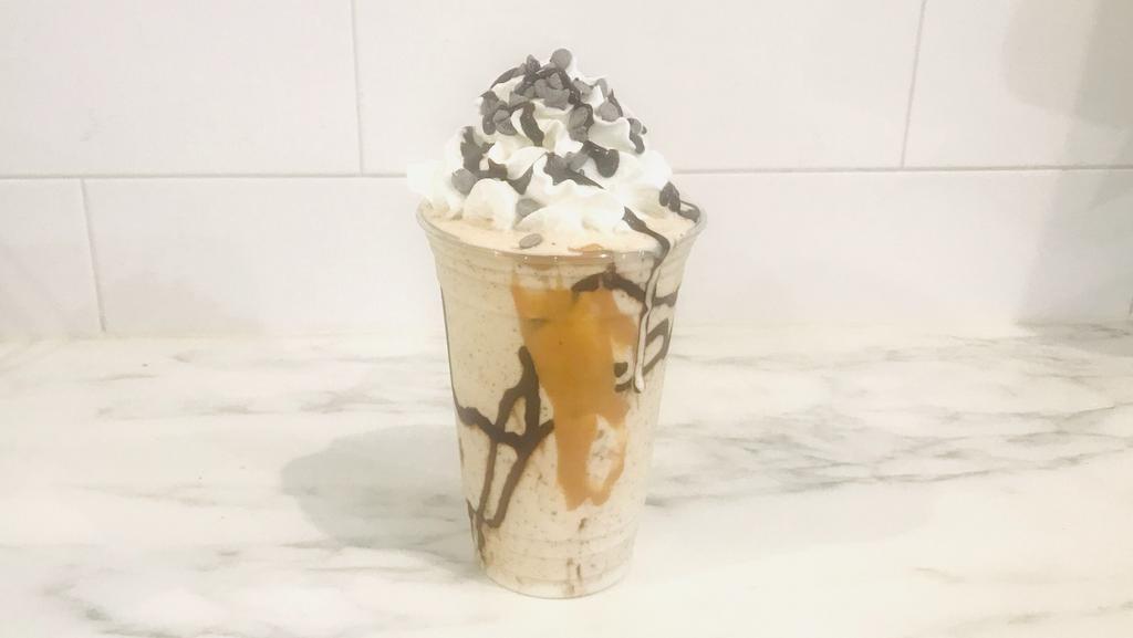 Banana, Peanut butter, Chocolate · Vanilla ice cream blend with fresh banana, peanut butter and chocolate chip. Topped with whipped cream.