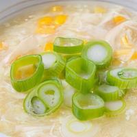 Egg Flower Soup (Large) · Flower like pattern with peas and carrots combined with chopped chicken