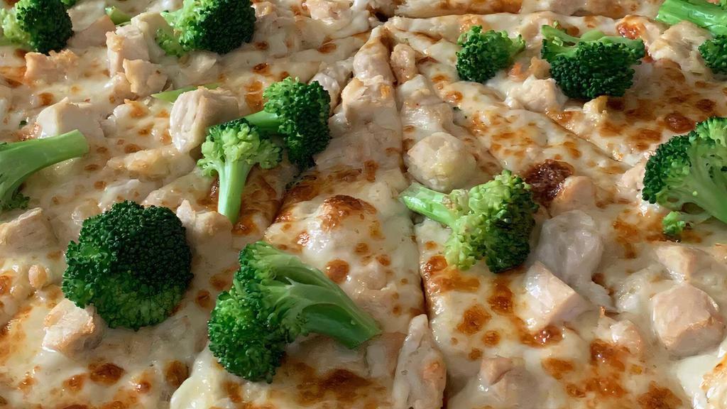 Chicken Broccoli Alfredo  · Creamy alfredo sauce, mozzarella, chicken,  broccoli, Parmesan cheese.