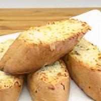 Garlic Bread with Mozzarella Cheese · 
