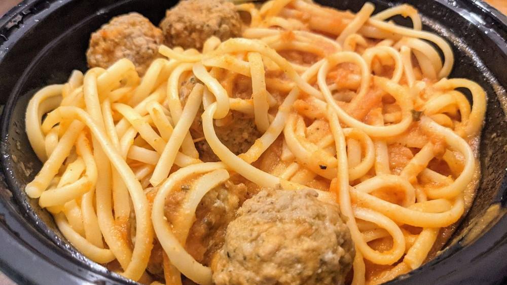 Linguine Meatballs · Beef meatball served with fresh tomatoes sauce.