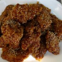 2. Yang Nyum Chicken · Homemade special sauce.
