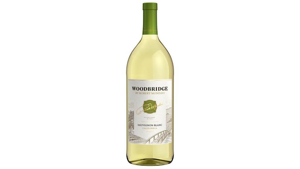 Woodbridge Mondavi Sauvignon Blanc (1.5 L) · Woodbridge by Robert Mondavi Sauvignon Blanc White Wine showcases fruit-forward flavors of lime and tropical fruits, making it a refreshing addition that shines alone or alongside food. Sauvignon blanc grapes sourced from California's celebrated Lodi region provide citrus aromas, a light body and a pleasantly crisp finish to this fine wine. This Woodbridge wine is perfect to sip on its own for a weekday happy hour or deliciously paired with fresh appetizers such as oysters and crab cakes or chicken dishes. Refrigerate this table white wine for 2 to 2 and a half hours before serving slightly chilled at around 50 degrees. Crafted for over 30 years and perfect for every day. Please enjoy our wines responsibly. ¬© 2021 Woodbridge Winery, Acampo, CA