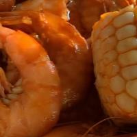 Boiling Shrimp · Camarón y salchichas  cosido y adobado con una deliciosa salsa acompañado de arroz blanco