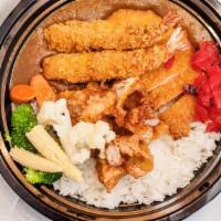 Champion  · Curry with pork, karaage, shrimp, vege