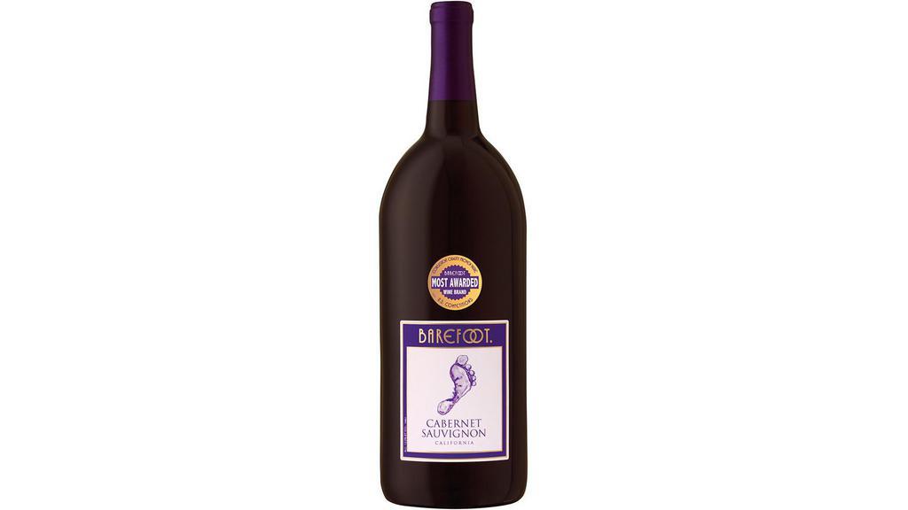 Barefoot Cellars Cabernet (1.5 L) · Barefoot Cabernet Sauvignon positively bursts with bold, round layers of raspberry and blackberry jam then finishes with notes of currant and smooth vanilla.