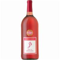 Barefoot Cellars White Zinfandel (1.5 L) · Loaded with the refreshing, fruity flavors of sun-kissed strawberries, succulent pears, swee...