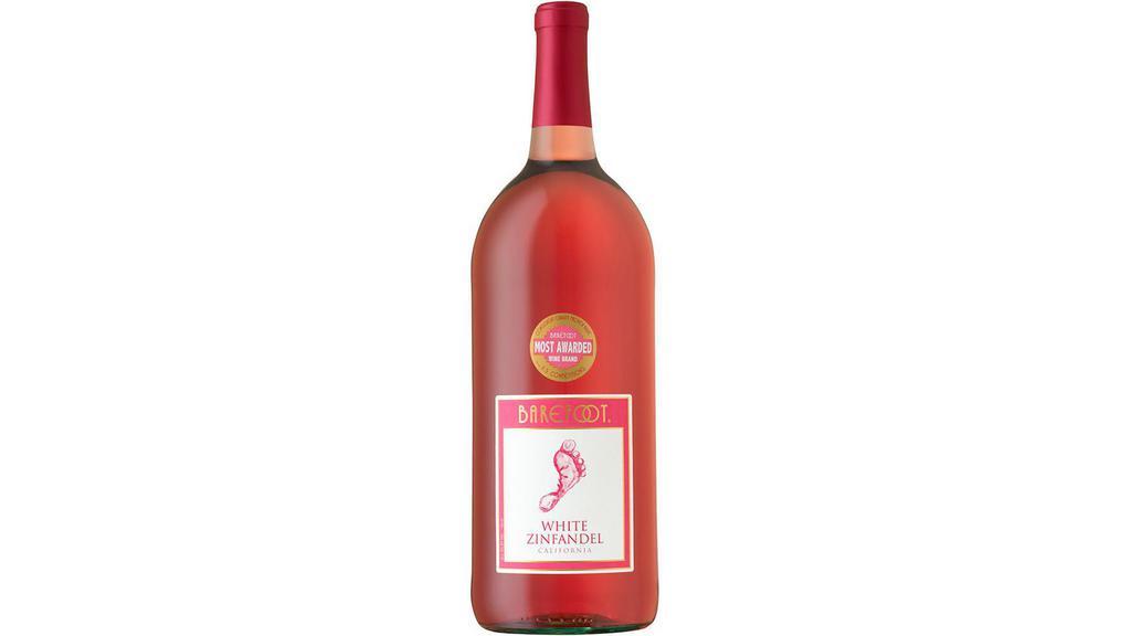 Barefoot Cellars White Zinfandel (1.5 L) · Loaded with the refreshing, fruity flavors of sun-kissed strawberries, succulent pears, sweet pineapple, and Georgia peaches, Barefoot White Zinfandel will always leave you asking for one more sip. Even better over ice, our White Zinfandel is the perfect pairing for fresh fruits, smooth cheeses, and seafood feasts.